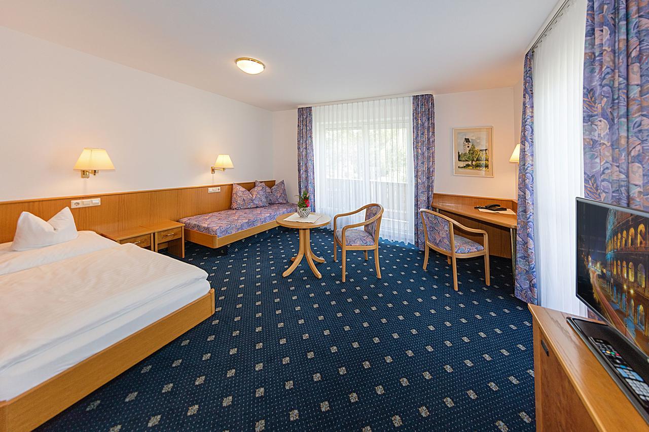 Gasthof - Hotel Zum Ochsen Gmbh Berghulen ภายนอก รูปภาพ