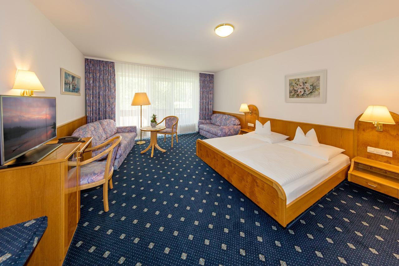 Gasthof - Hotel Zum Ochsen Gmbh Berghulen ภายนอก รูปภาพ