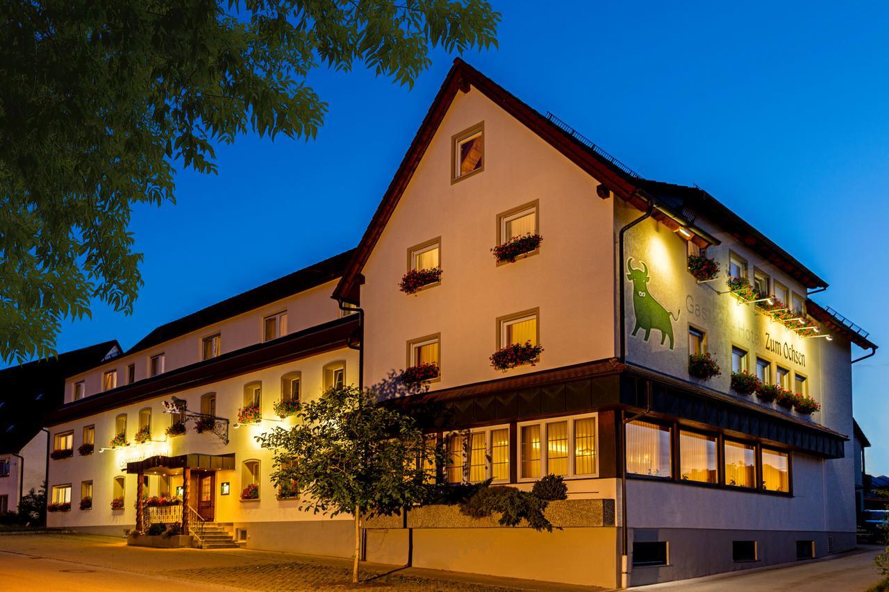 Gasthof - Hotel Zum Ochsen Gmbh Berghulen ภายนอก รูปภาพ