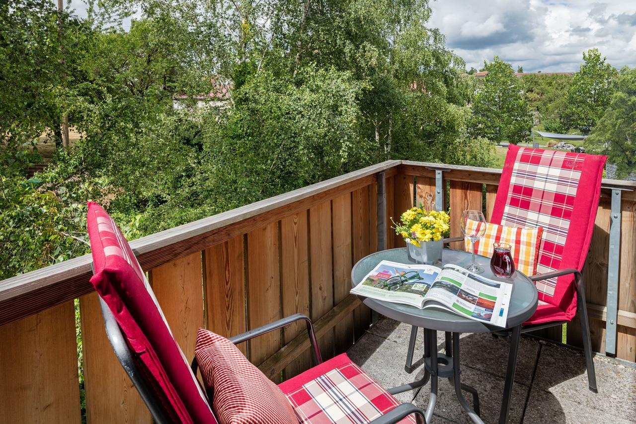 Gasthof - Hotel Zum Ochsen Gmbh Berghulen ภายนอก รูปภาพ