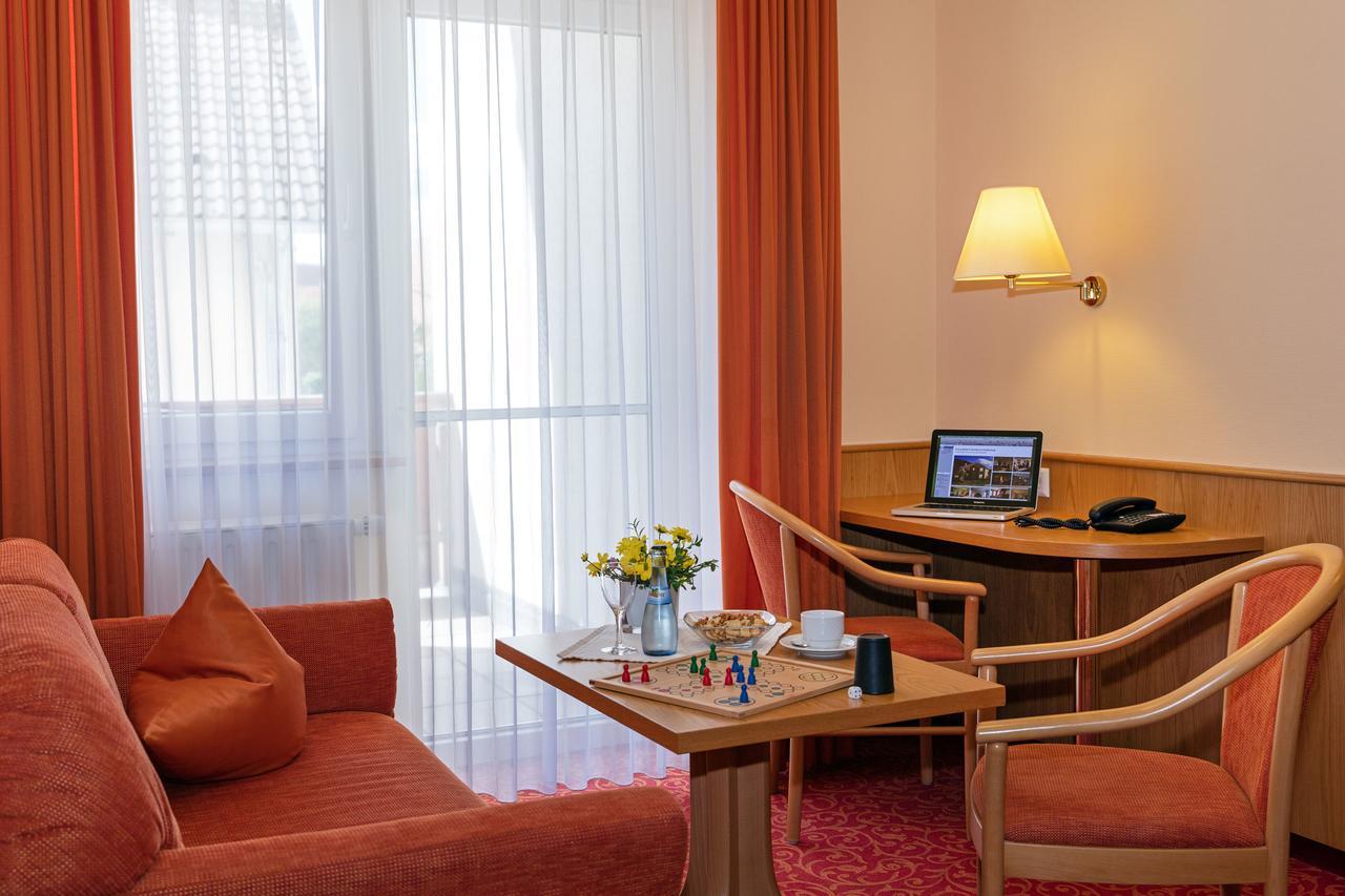 Gasthof - Hotel Zum Ochsen Gmbh Berghulen ภายนอก รูปภาพ